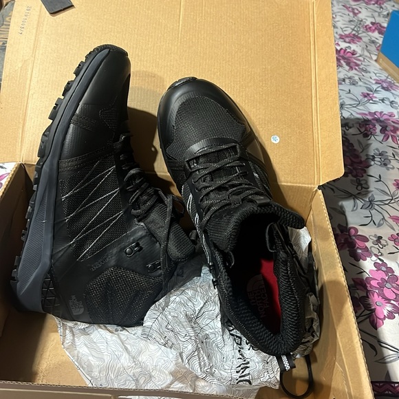 MENS LITEWAVE FASTPACK SHOES. THE NORTH FACE - Picture 2 of 4